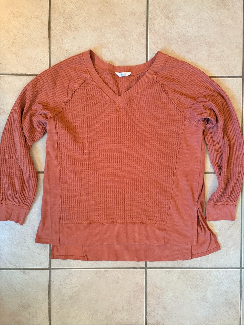 Time and Tru Women's XL Rust Waffle Knit V-Neck Long Sleeve Ribbed Stretch Top